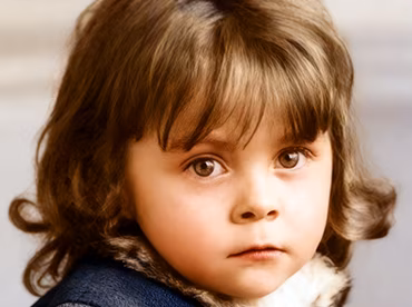 Expert colourisation after